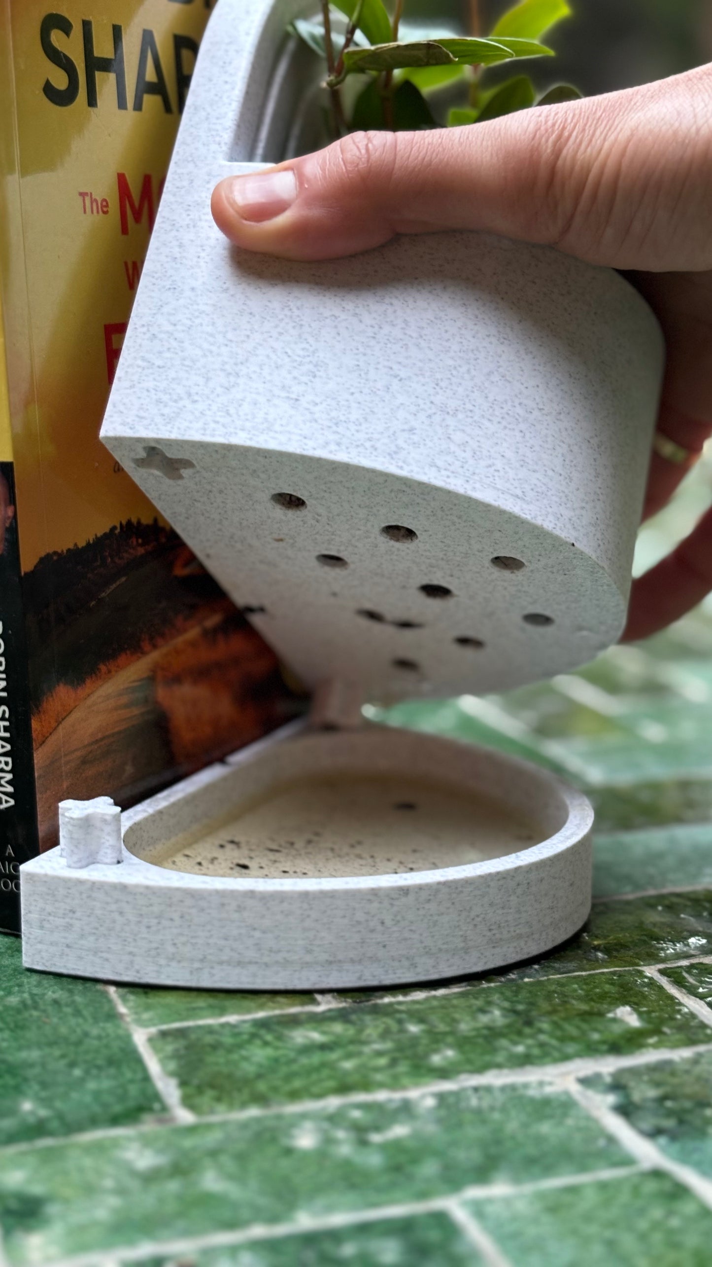 Bookend Planter with drip tray